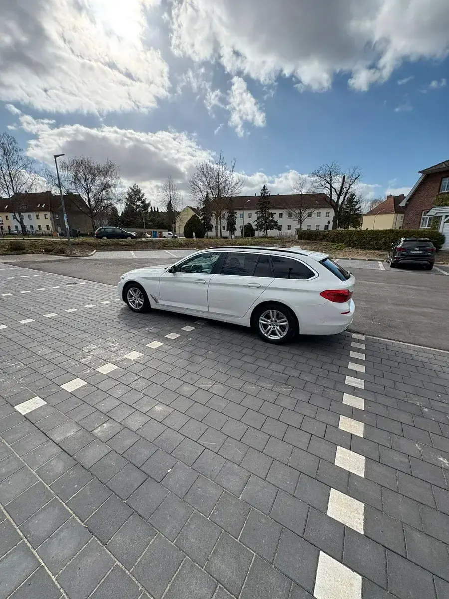 Gebraucht BMW 530 Performance 265 PS (194 kW) 2018 Weiß Kombi