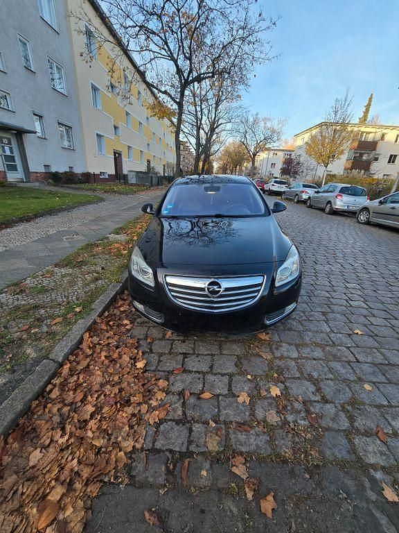 Gebraucht Opel Insignia Edition 160 PS (117 kW) 2008 Schwarz Limousine