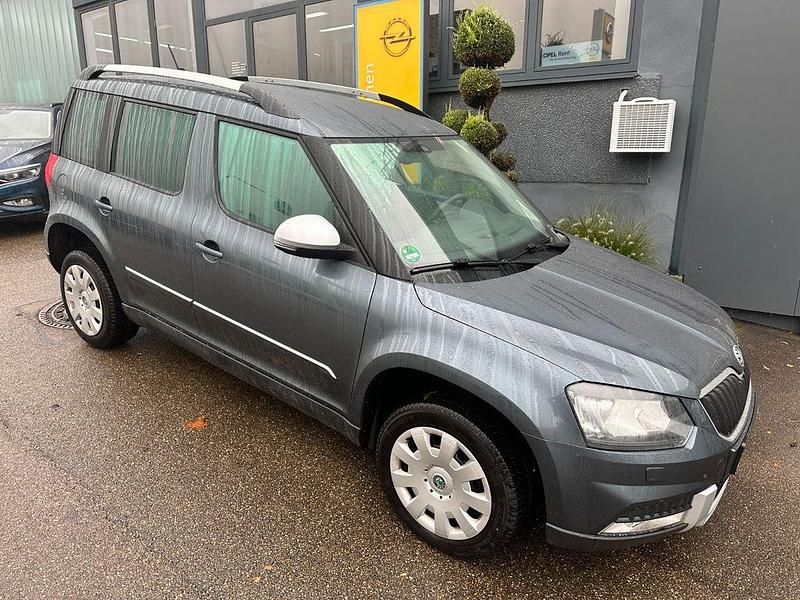 Grau Gebraucht 2015 Skoda Yeti Adventure SUV | 10.900 € (Fairer Preis) - Bild 1/4