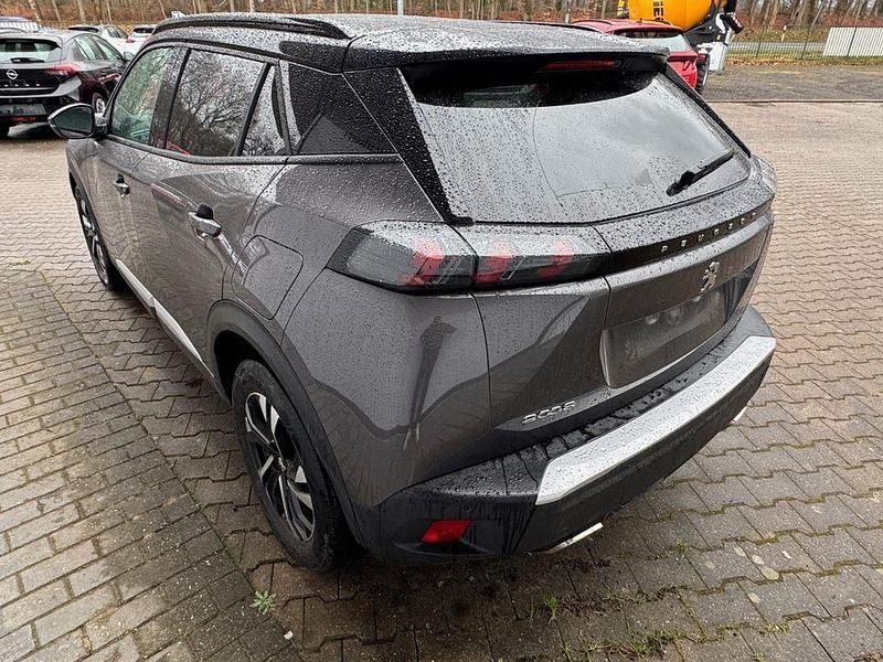 Gebraucht Peugeot 2008 Allure 131 PS (96 kW) 2023 Grau SUV