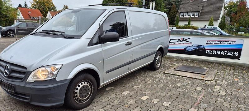 Grau Gebraucht 2012 Mercedes Vito Van / Kleinbus | 6.290 € - Bild 1/4