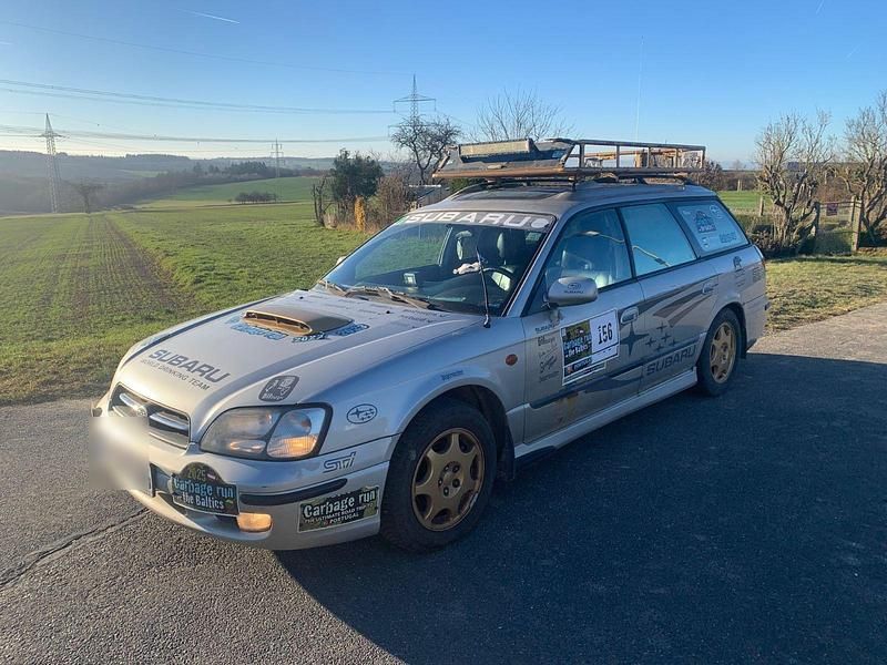 Silber Gebraucht 1999 Subaru Legacy Kombi | 900 € - Bild 1/4