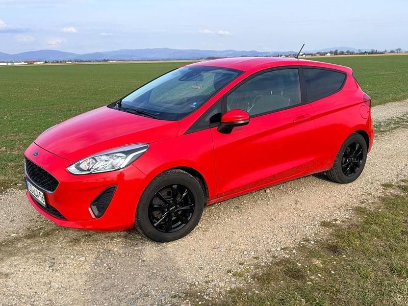 Gebraucht Ford Fiesta Trend 71 PS (52 kW) 2018 Rot Kleinwagen