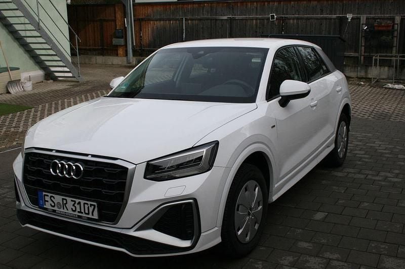 Gebraucht Audi Q2 S-Line 150 PS (110 kW) 2023 Weiß SUV