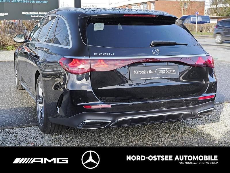 Gebraucht Mercedes E220 AMG 197 PS (144 kW) 2025 Metalliclack obsidianschwarz m Kombi