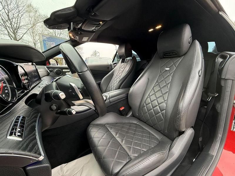 Gebraucht Mercedes E400 333 PS (244 kW) 2018 Rot Cabrio
