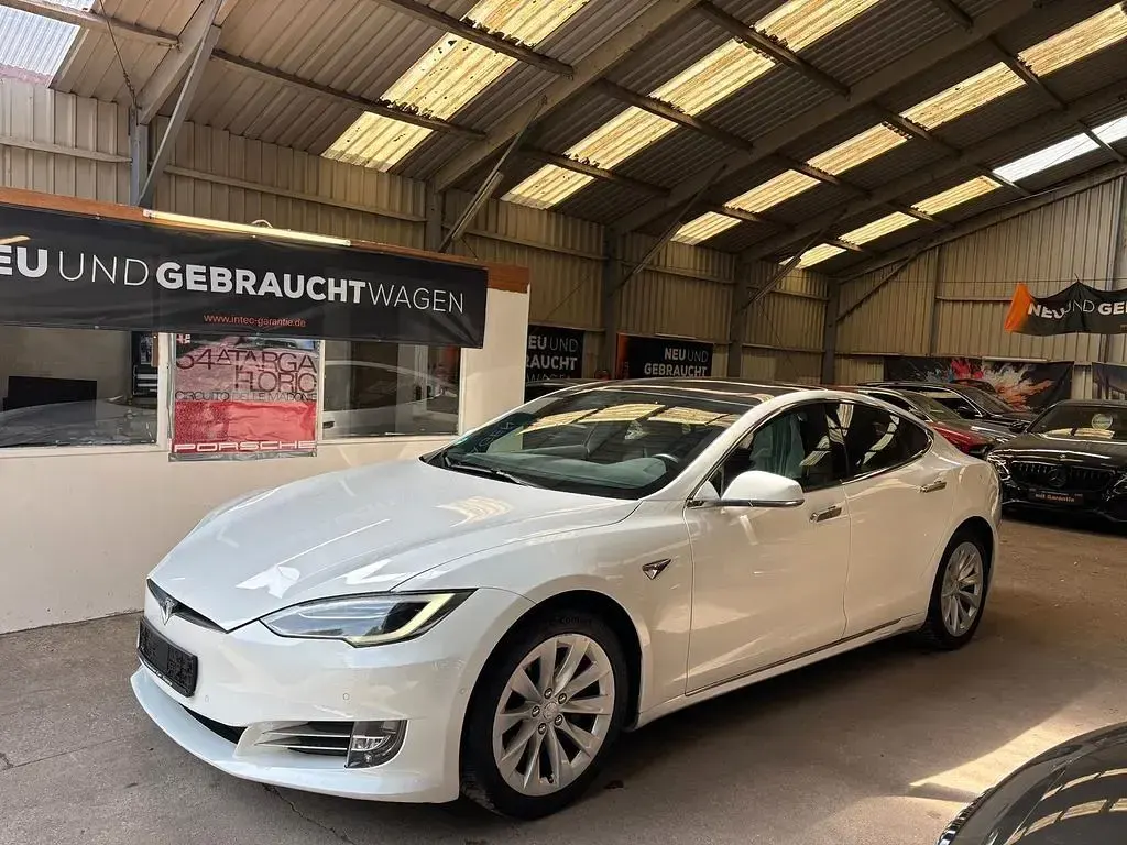 Second-hand Tesla Model S Performance 344 kW (469 CP) 2018 Alb Hatchback