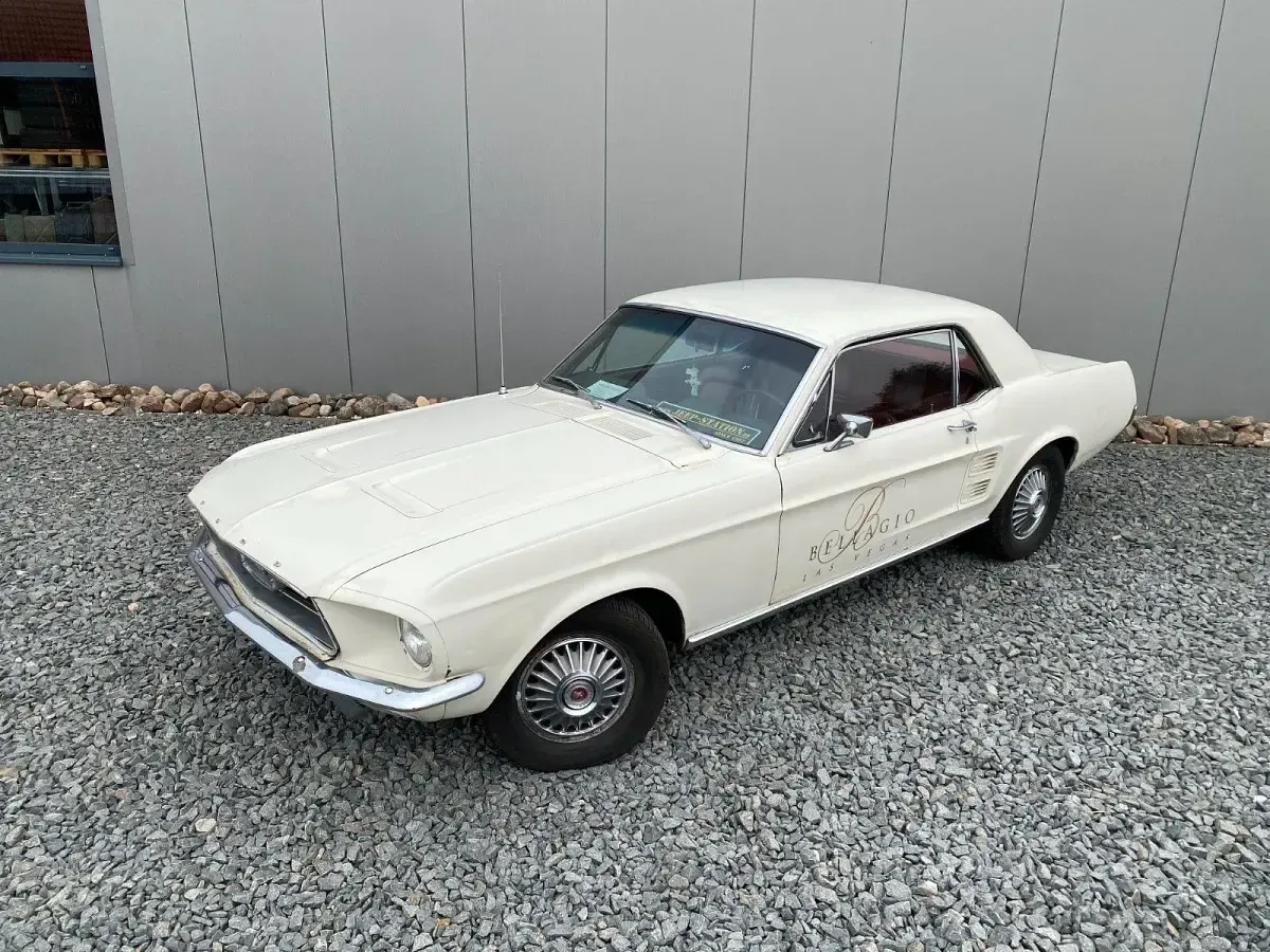 Gebraucht Ford Mustang 122 PS (89 kW) 1967 Weiß Coupé
