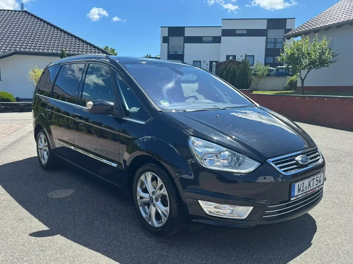 Gebraucht Ford Galaxy 140 PS (102 kW) 2012 Schwarz Van / Kleinbus