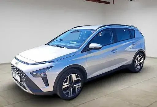 Gebraucht Hyundai Bayon Intro Edition 101 PS (74 kW) 2021 Silber SUV