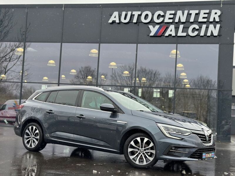 Grau Gebraucht 2023 Renault Mégane IV Techno Limousine | 23.690 € (Etwas zu teuer) - Bild 1/4