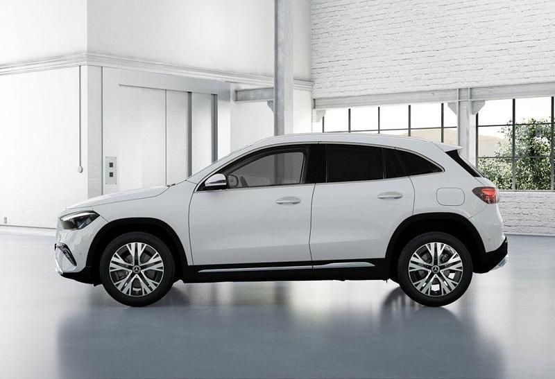 Gebraucht Mercedes GLA200 Progressive 150 PS (110 kW) 2025 Unilack polarweiß SUV