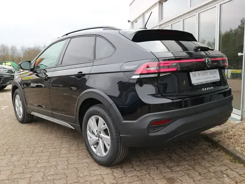Gebraucht VW Taigo Life 95 PS (69 kW) 2025 Deep black perleffekt SUV