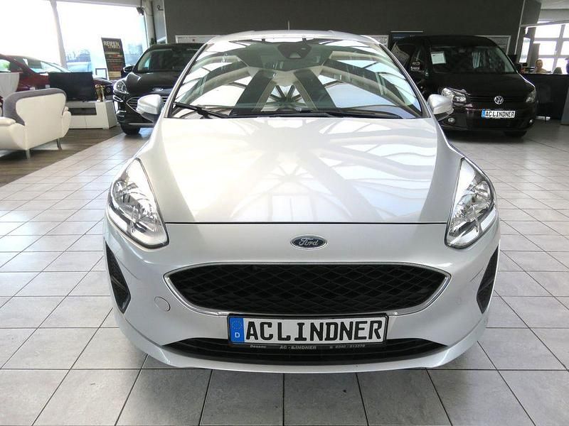 Gebraucht Ford Fiesta Trend 71 PS (52 kW) 2017 Silber Limousine