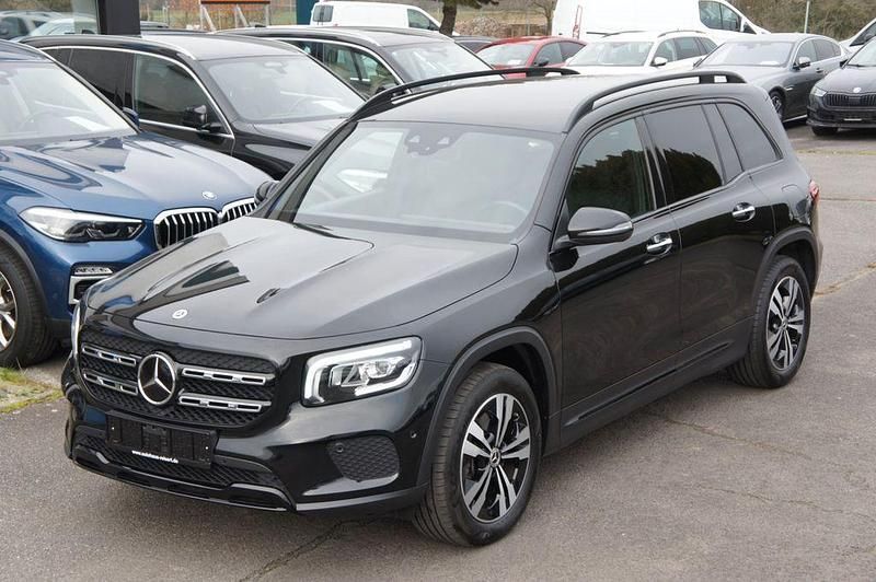 Kosmosschwarz Gebraucht 2022 Mercedes GLB200 Night SUV | 29.976 € (Guter Preis) - Bild 1/4