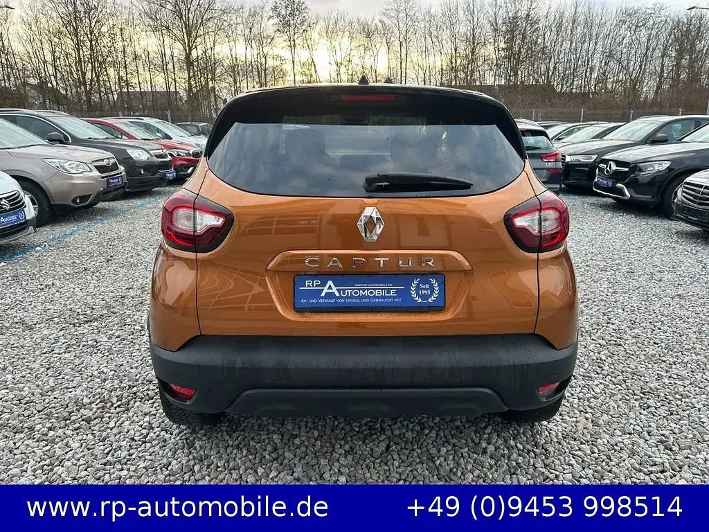 Używany Renault Captur LIMITED 131 KM (96 kW) 2019 Pomarańczowy SUV