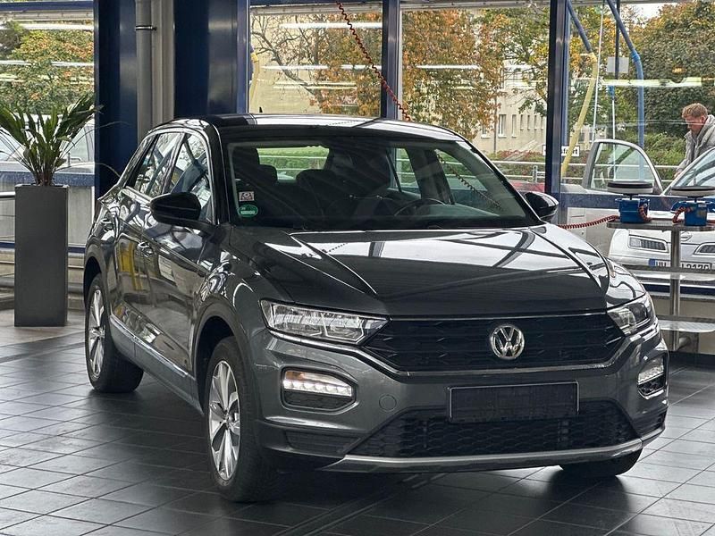Grau Gebraucht 2018 VW T-Roc Style SUV | 19.999 € (Guter Preis) - Bild 1/4