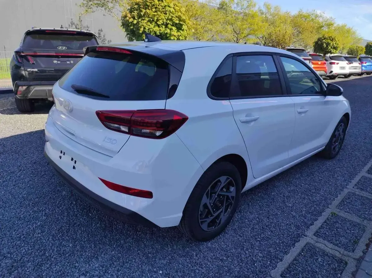 Neu Hyundai i30 GO! 150 PS (110 kW) 2026 Weiß Limousine