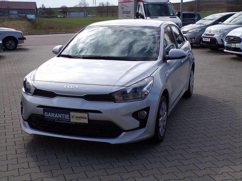 Gebraucht Kia Rio Edition 7 84 PS (61 kW) 2022 Silber Limousine