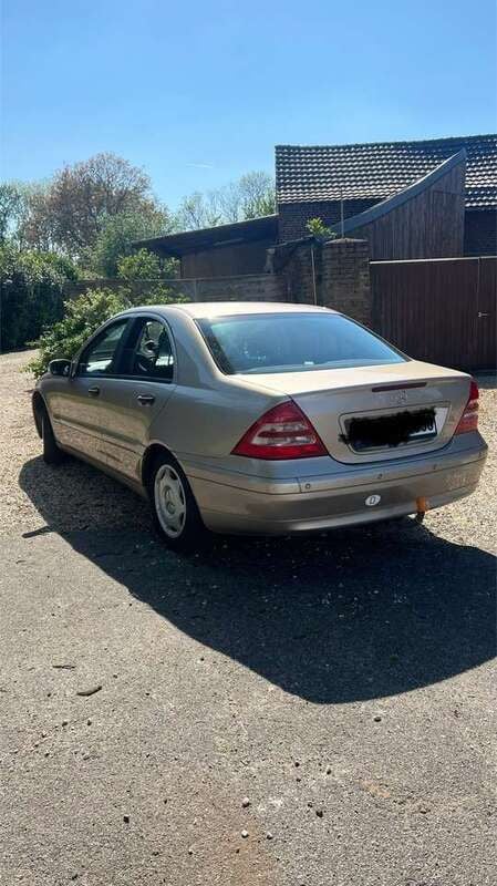 Gebraucht 2001 Mercedes C180 Classic Limousine | 2.000 € (Fairer Preis) - Bild 1/4