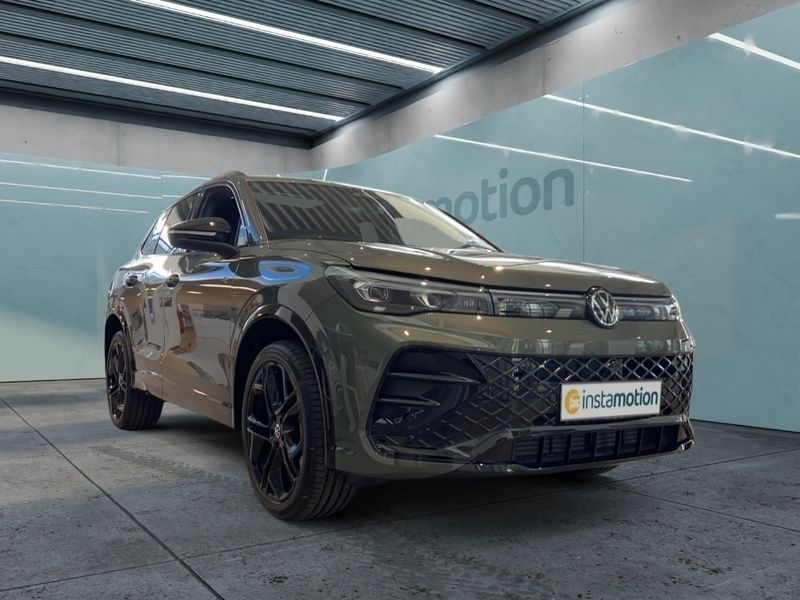 Grün Gebraucht 2024 VW Tiguan R-line SUV | 52.040 € - Bild 1/4