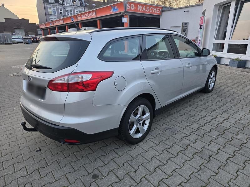 Second-hand Ford Focus 115 CP (84 kW) 2012 Gri Break