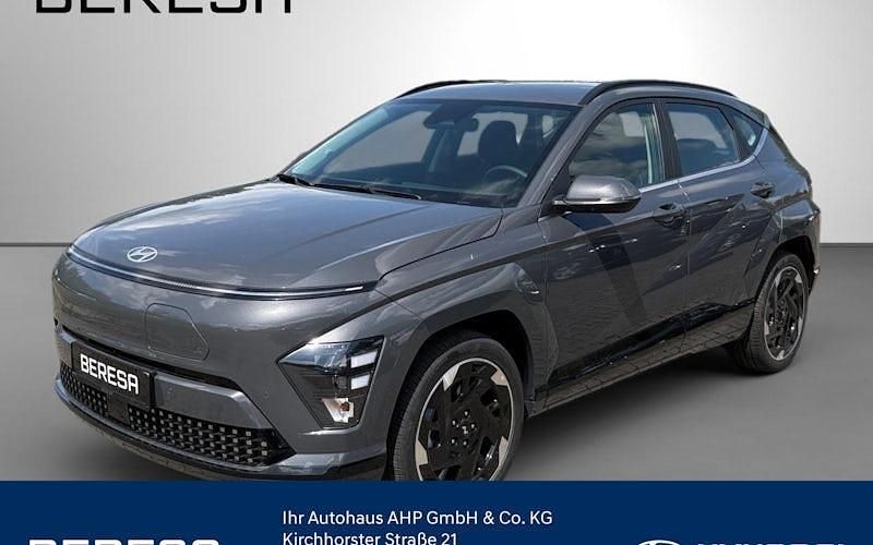 Ecotronic grey / mic Gebraucht 2024 Hyundai Kona Advantage SUV | 28.880 € (Guter Preis) - Bild 1/4