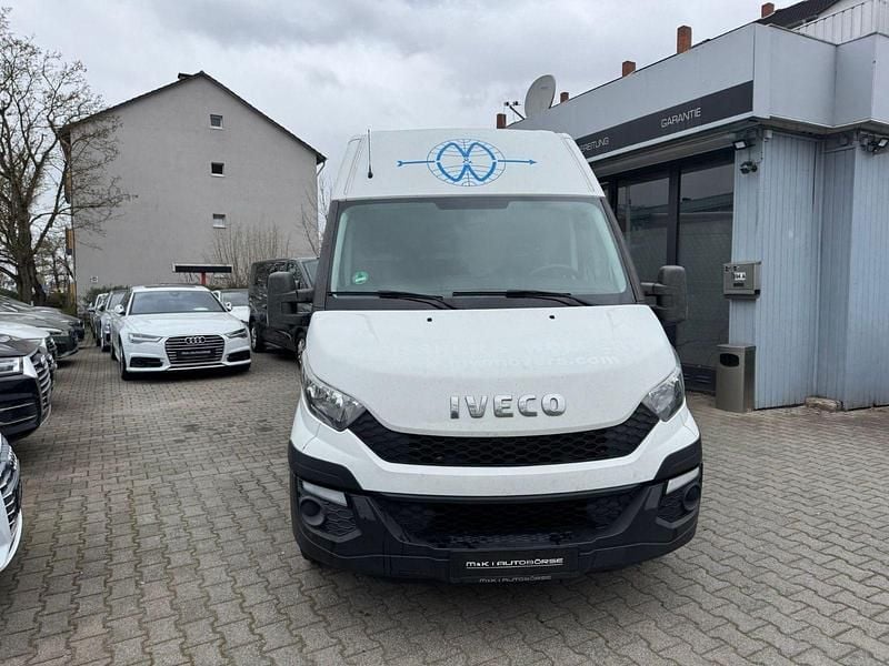 Gebraucht Iveco Daily 156 PS (114 kW) 2015 Weiß Van / Kleinbus