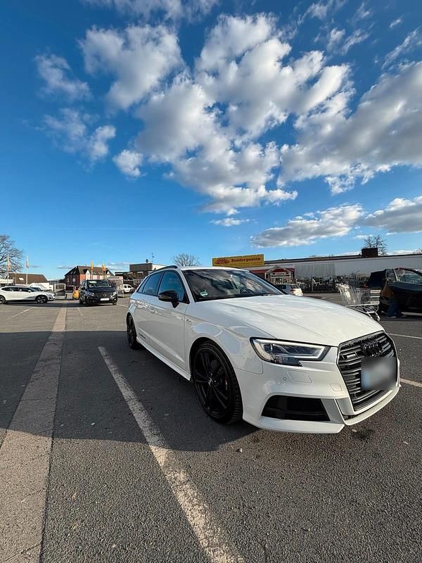 Gebraucht Audi A3 S-Line 184 PS (135 kW) 2017 Weiß Kleinwagen