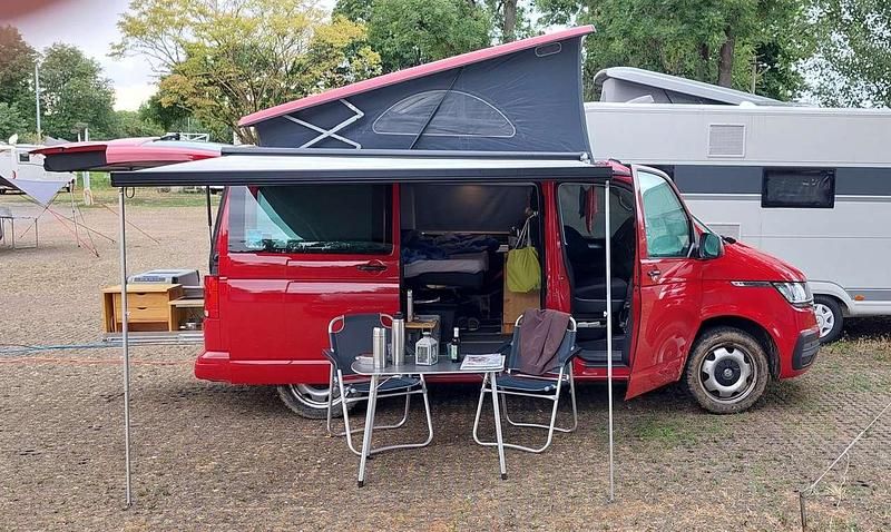 Rot Gebraucht 2020 VW California Beach Van | 51.500 € (Teuer) - Bild 1/4