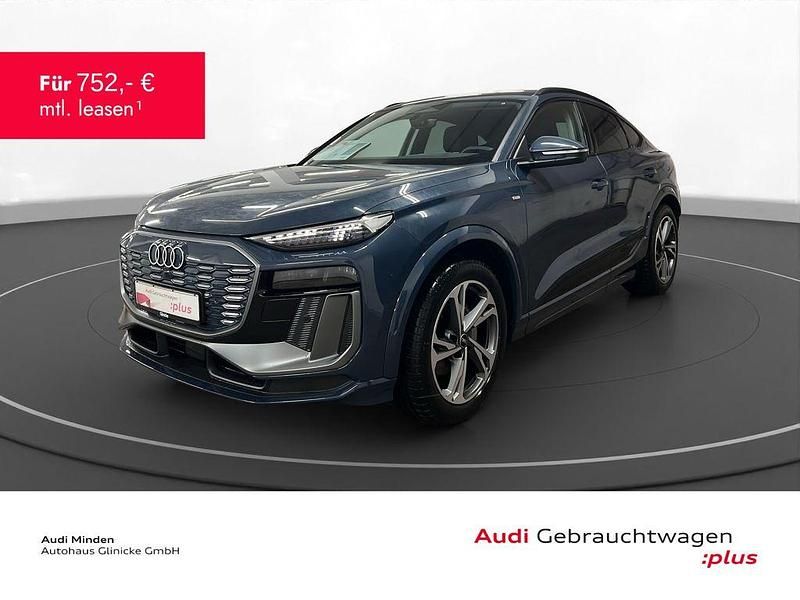 Plasmablau metallic Gebraucht 2025 Audi Q6 Sportback e-tron Performance SUV | 70.880 € (Superpreis) - Bild 1/3