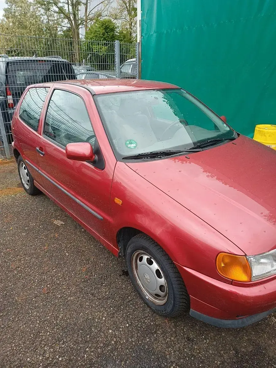 Usata VW Polo Basis 60 CV (44 kW) 1996 Berlina