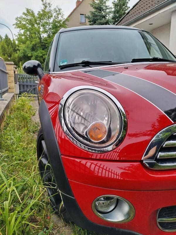 Rot Gebraucht 2010 Mini Clubman Kombi | 6.990 € - Bild 1/4