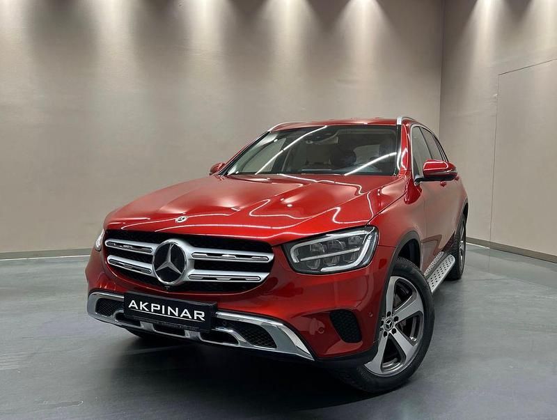 Rot Gebraucht 2020 Mercedes GLC220 SUV | 37.350 € (Fairer Preis) - Bild 1/4