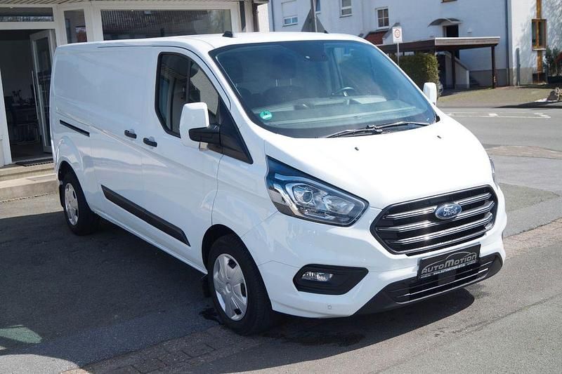 Gebraucht Ford Transit Custom 131 PS (96 kW) 2022 Weiß Van / Kleinbus