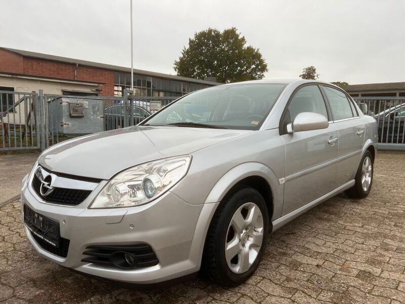Silber Gebraucht 2006 Opel Vectra Edition Limousine | 4.990 € - Bild 1/4