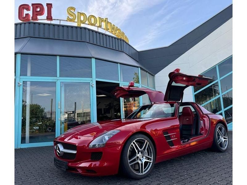 Rot (metallic) Gebraucht 2011 Mercedes SLS AMG AMG Coupé | 209.000 € (Teuer) - Bild 1/4