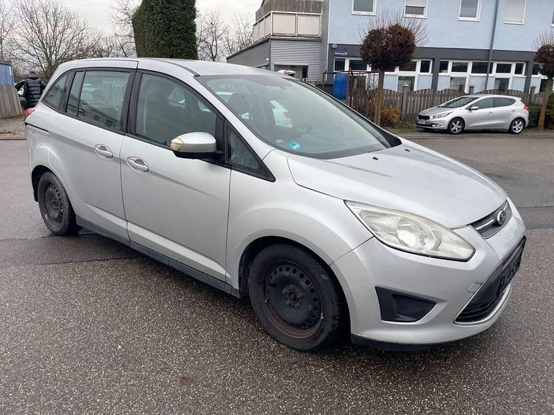 Gebraucht Ford Grand C-Max 140 PS (102 kW) 2011 Silber Van / Kleinbus