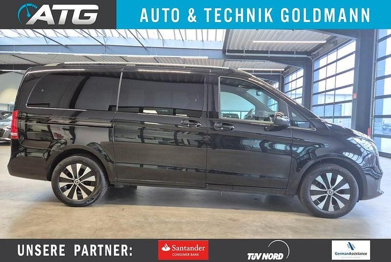 Obsidianschwarz metallic Gebraucht 2024 Mercedes V250 Van / Kleinbus | 60.950 € (Superpreis) - Bild 1/4