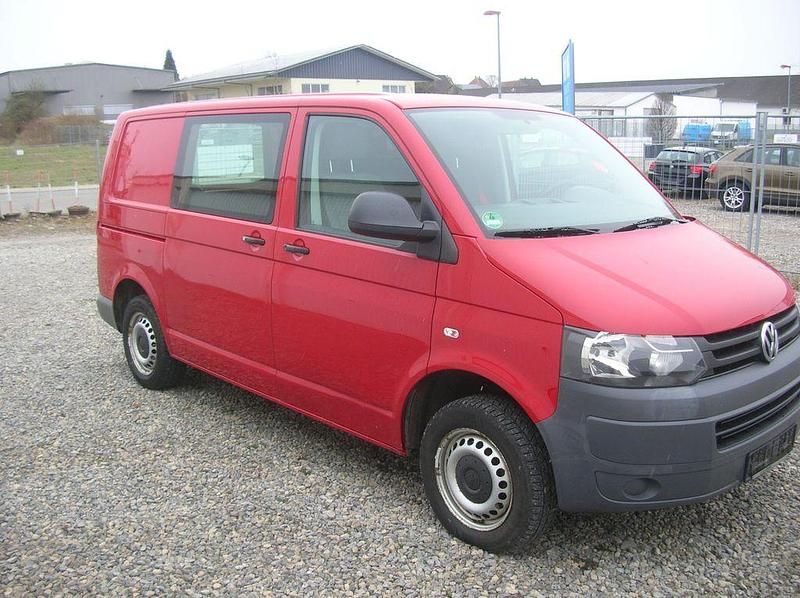 Gebraucht VW Transporter 140 PS (102 kW) 2012 Salsa red Van