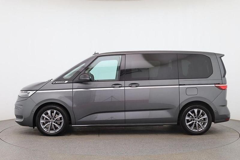 Gebraucht VW Multivan Style 150 PS (110 kW) 2024 Grau Van / Kleinbus