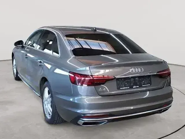 Gebraucht Audi A4 Advanced 163 PS (119 kW) 2021 Grau Limousine