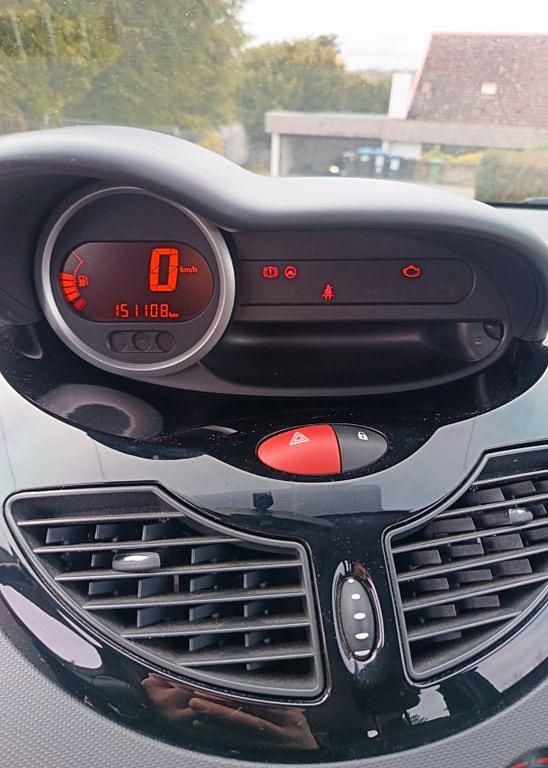 Second-hand Renault Twingo Initiale Paris 75 CP (55 kW) 2013 Albastru Hatchback