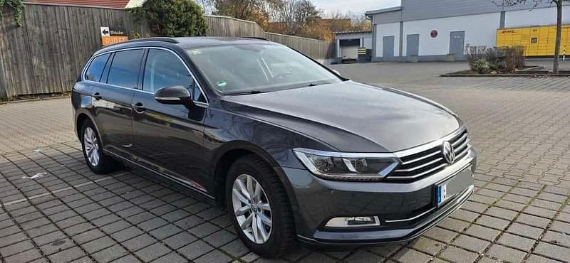 Gebraucht 2018 VW Passat Highline Kombi | 13.700 € (Fairer Preis) - Bild 1/4