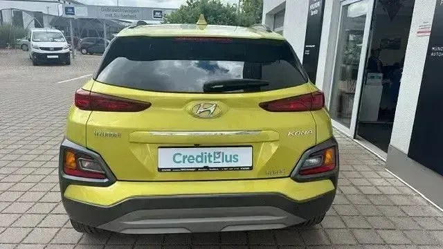 Gebraucht Hyundai Kona Style 105 PS (77 kW) 2020 Gelb SUV