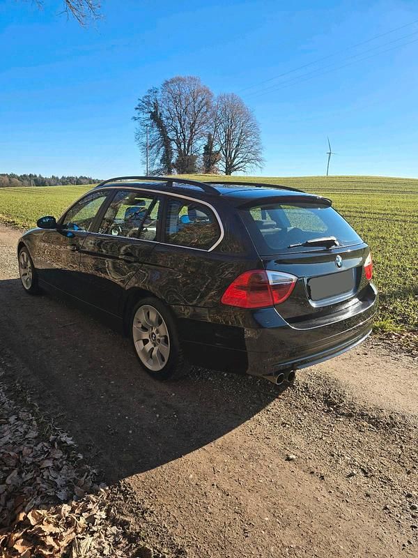 Gebraucht BMW 330 231 PS (169 kW) 2006 Schwarz Kombi