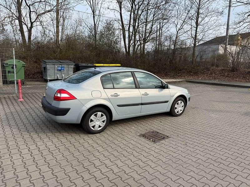 Gebraucht Renault Mégane II Expression 113 PS (83 kW) 2004 Silber Limousine