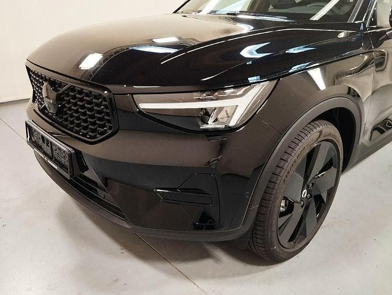 Gebraucht Volvo XC40 Plus 163 PS (119 kW) 2025 Schwarz SUV