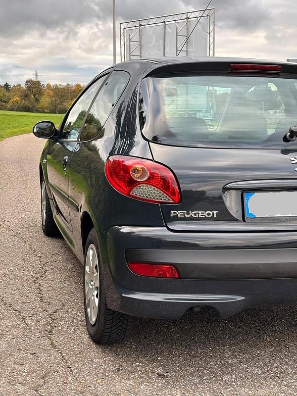 Schwarz Gebraucht 2009 Peugeot 206 Kleinwagen | 3.699 € (Fairer Preis) - Bild 1/4