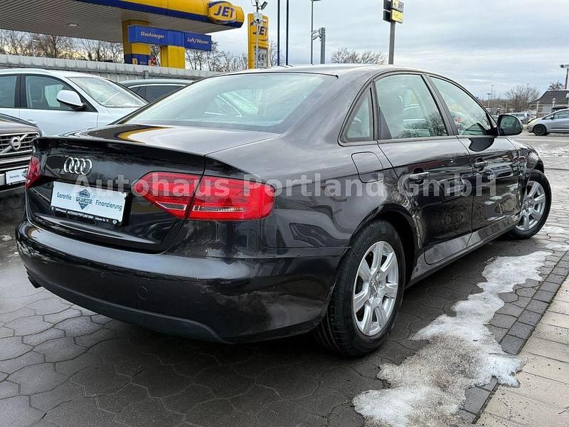 Brugt Audi A4 Attraction 160 HK (117 kW) 2009 Grå Sedan